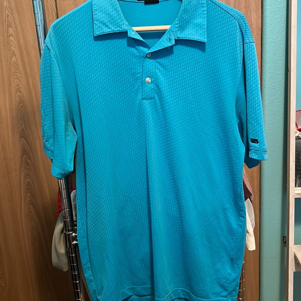 Men’s tiger woods golf shirt